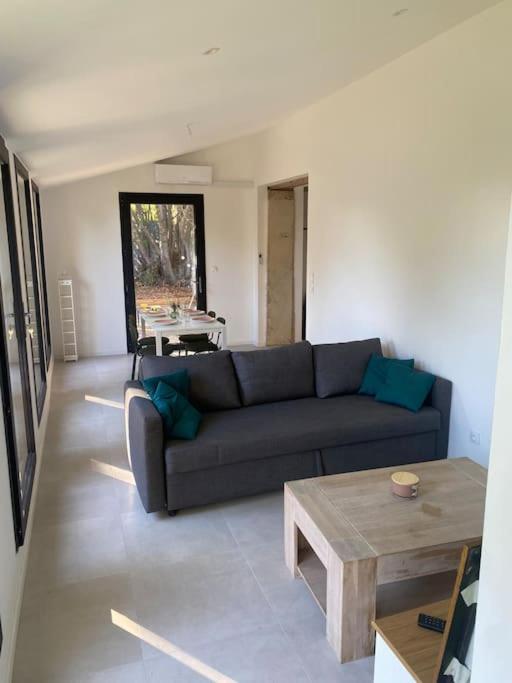 Maison En Pierre A Clermont-L'Herault Brignac  Eksteriør bilde
